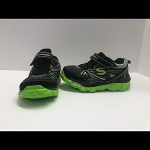 Sketchers SKX Sneaker Kids Size 11.5 - Black and Green